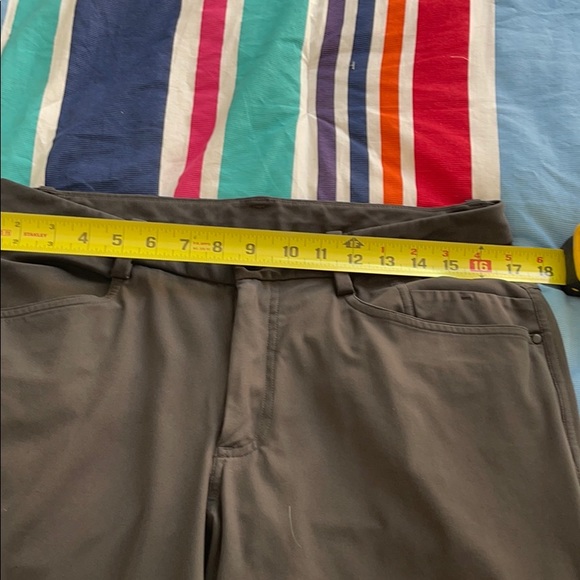 Lululemon Men’s grey pants size 34 - Picture 3 of 10